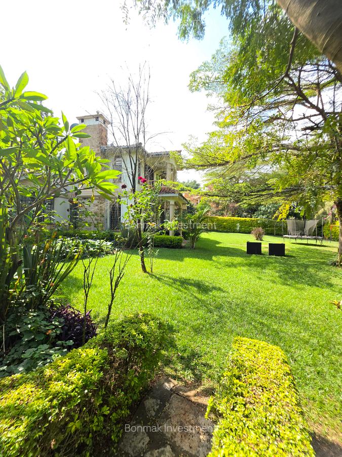 4 Bed Townhouse with En Suite at Rossylin Heights - 3