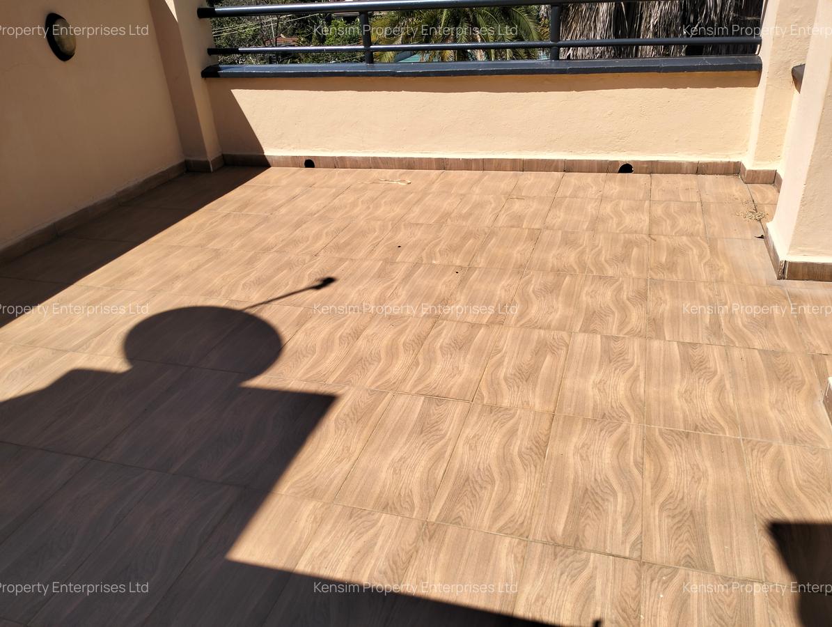 5 Bed Townhouse with En Suite in Lavington - 18