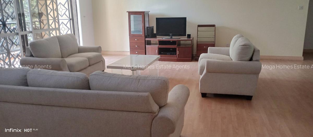 Serviced 3 Bed Apartment with En Suite at Brookside Drive - 3