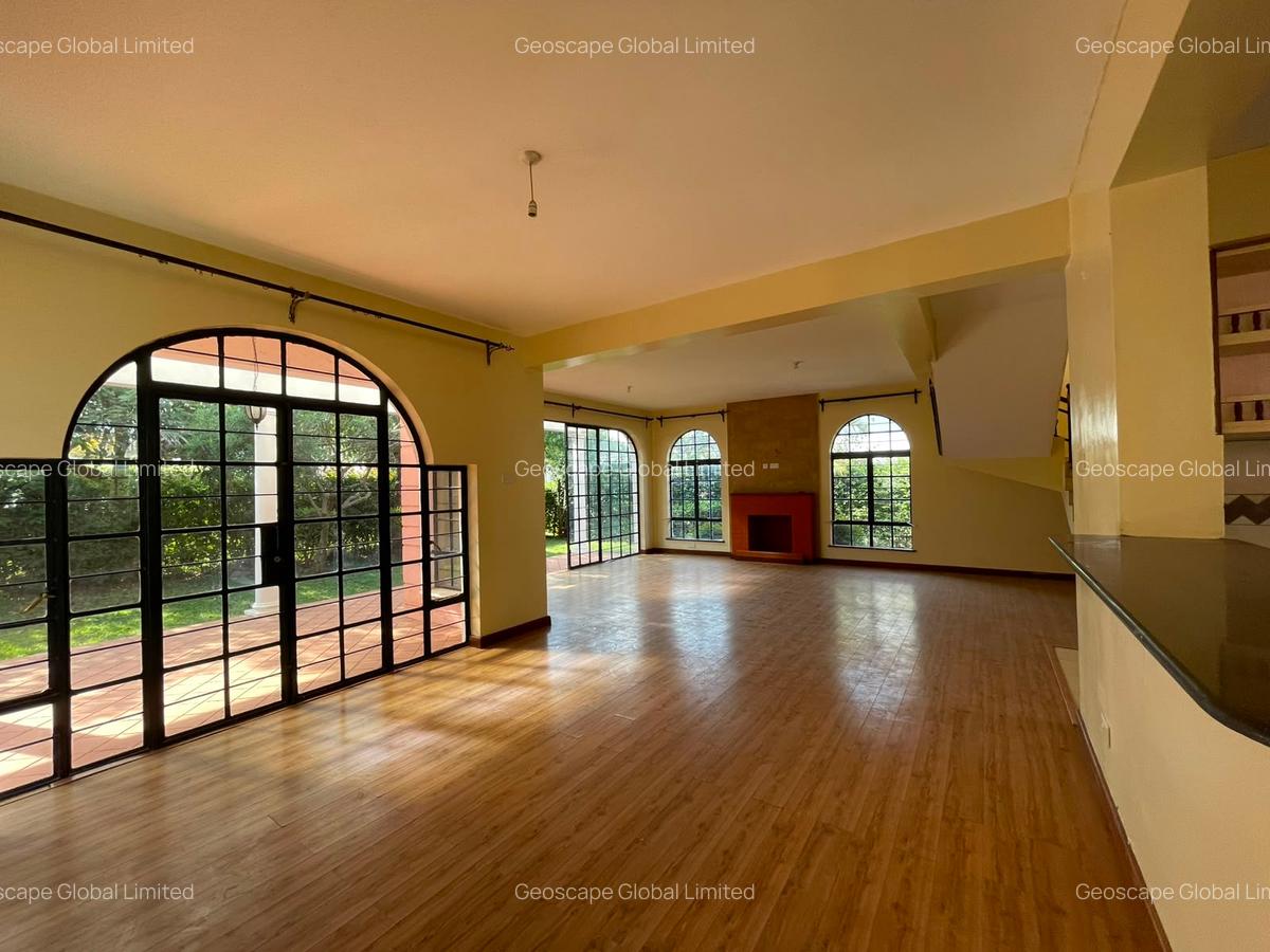 4 Bed House with En Suite in Runda - 11