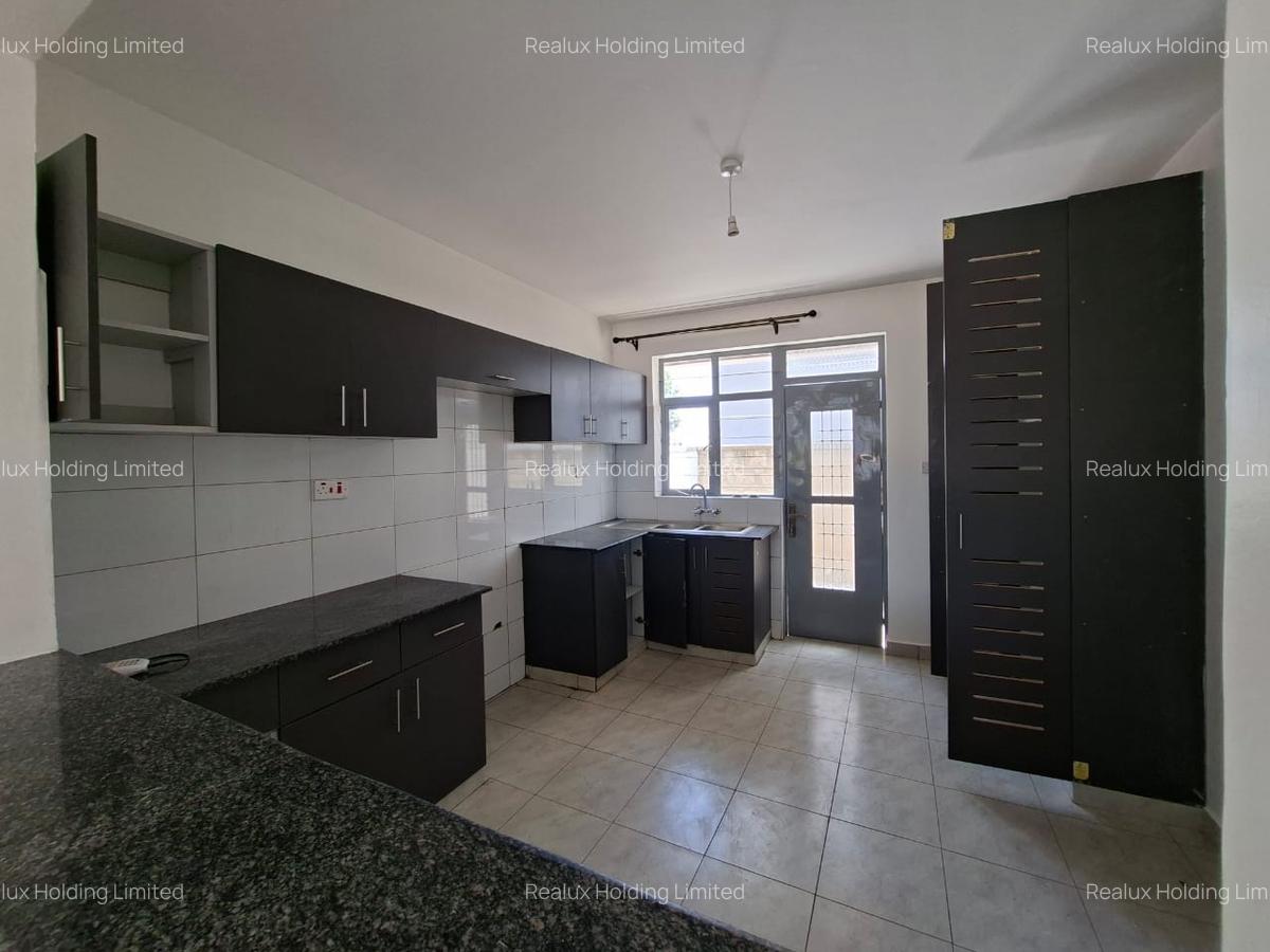 4 Bed Townhouse with En Suite in Kikuyu Town - 3