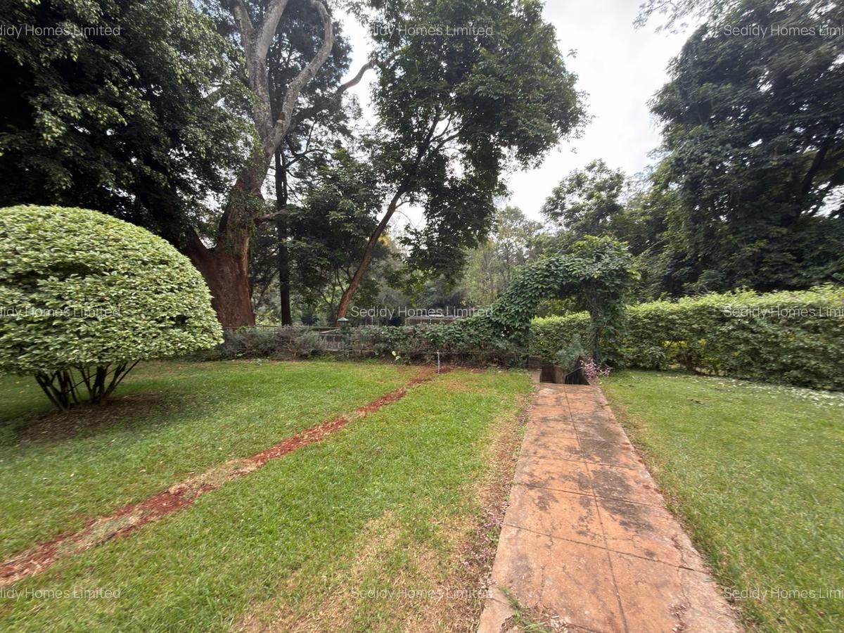 8 Bed House with En Suite in Muthaiga - 20