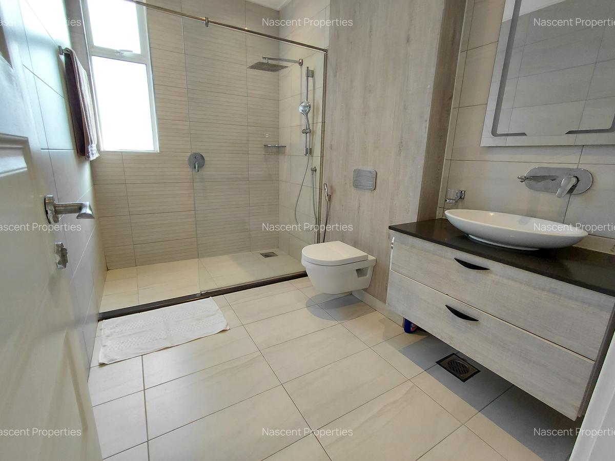 Serviced 1 Bed Apartment with En Suite in Westlands Area - 12