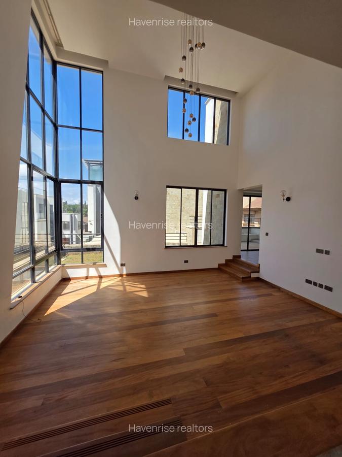 5 Bed Townhouse at Lavington - 1