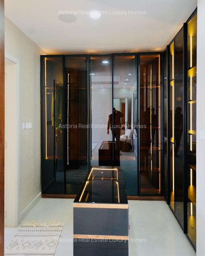 4 Bed Apartment with En Suite at 2026-510 4 Bed A Re - 11