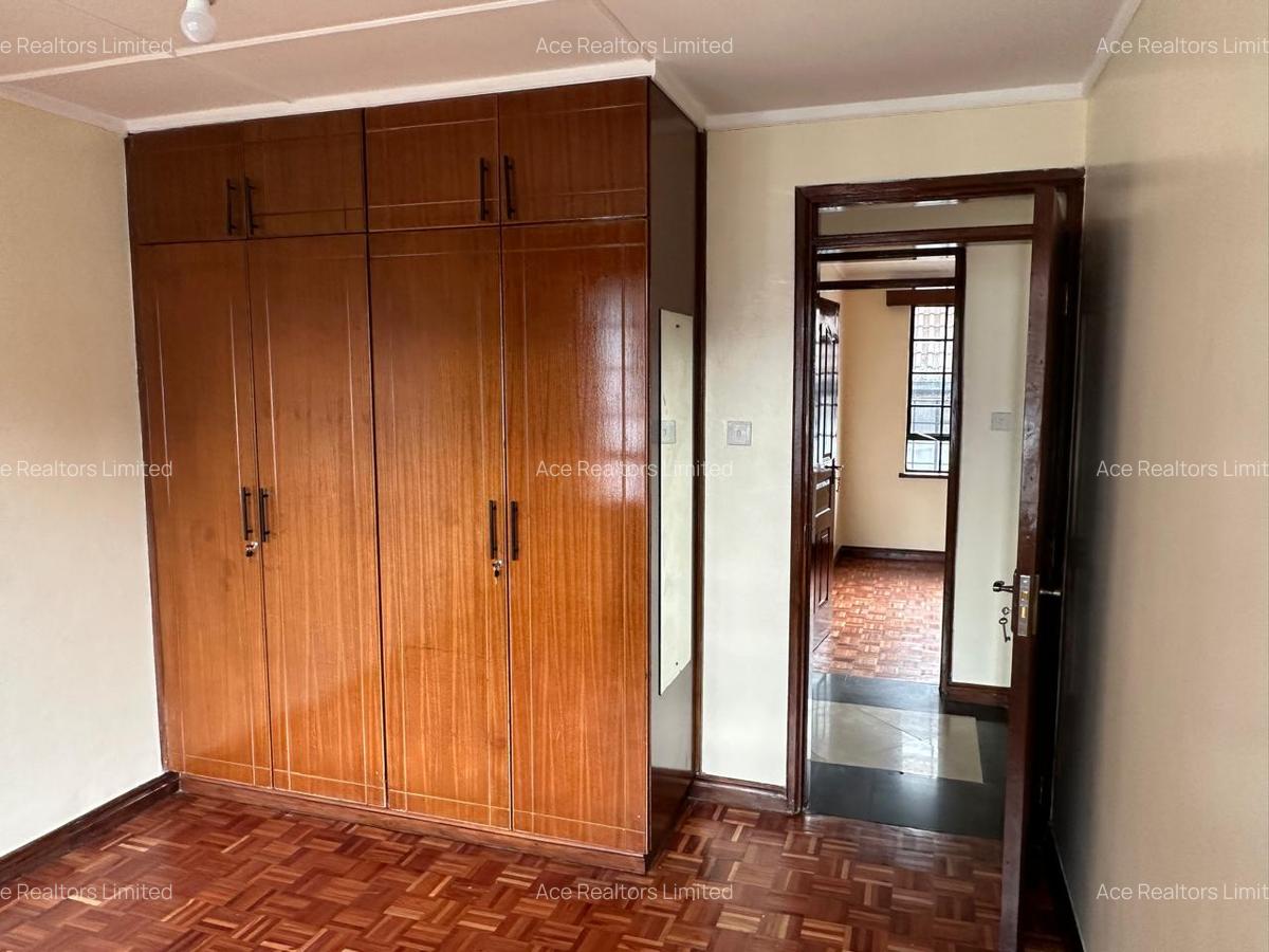 3 Bed Apartment with En Suite at Argwings Kodhek Road - 5