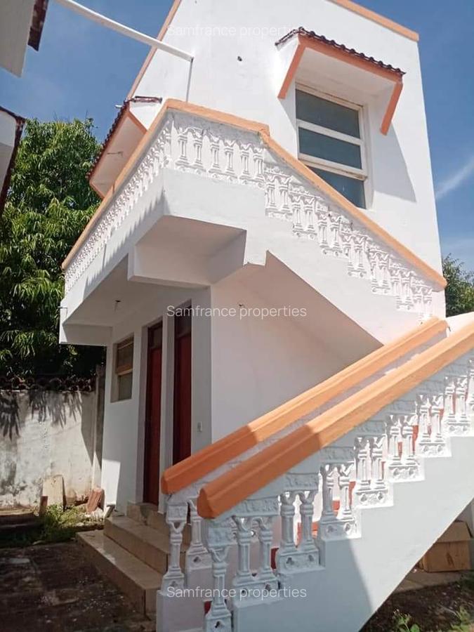 4 Bed Townhouse with En Suite at Baobab Road - 3