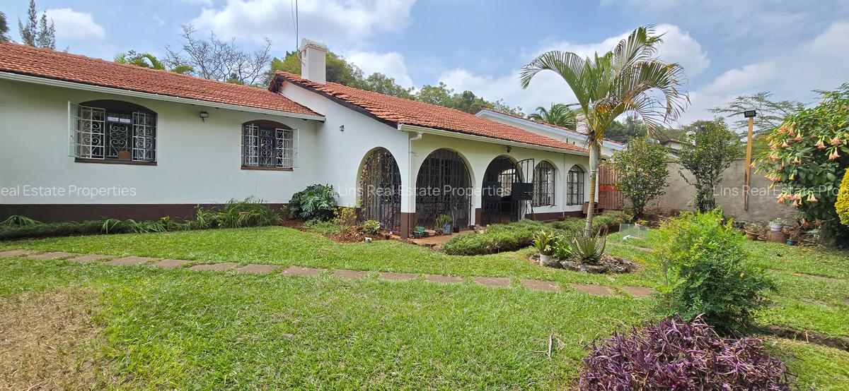 4 Bed House with En Suite in Loresho - 1