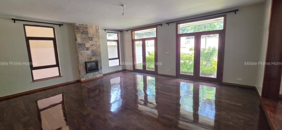 5 Bed Villa with En Suite in Lavington - 5