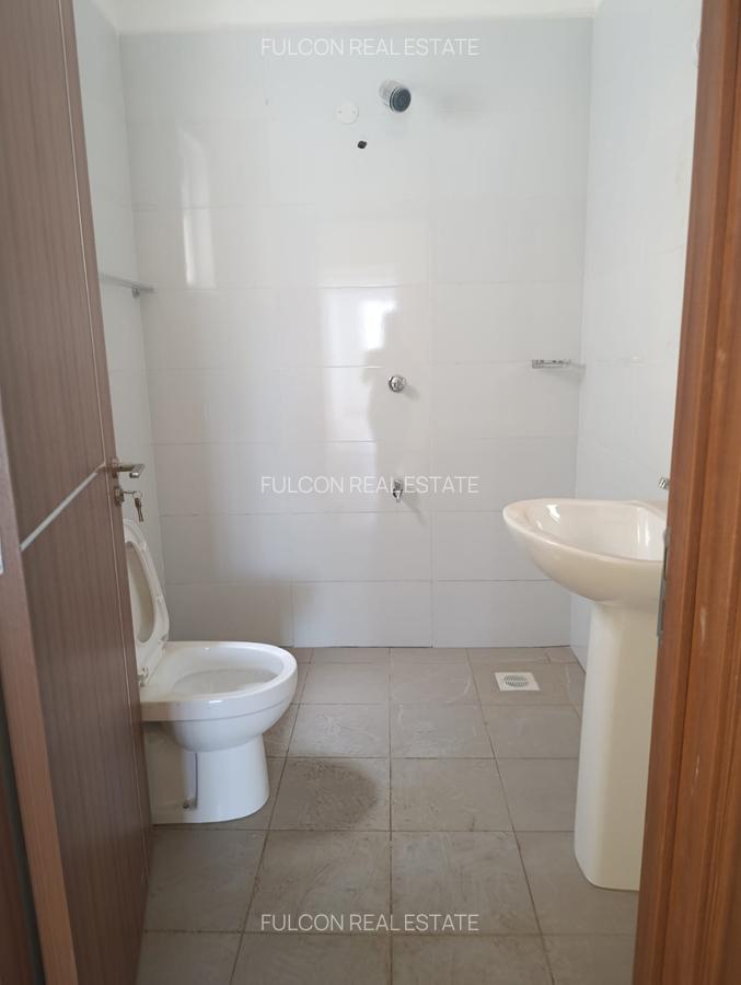 3 Bed Apartment with En Suite in Westlands Area - 11
