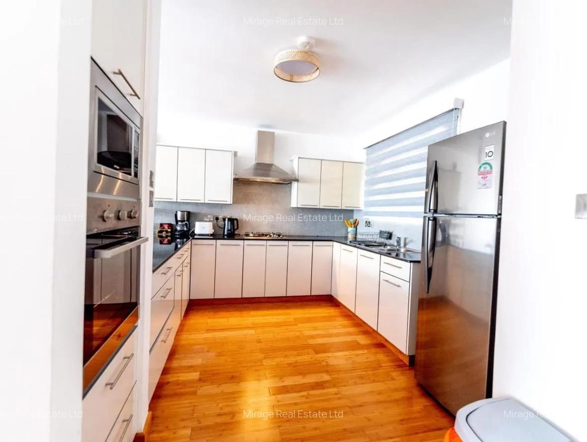 2 Bed Apartment with Swimming Pool in Garden Estate - 5