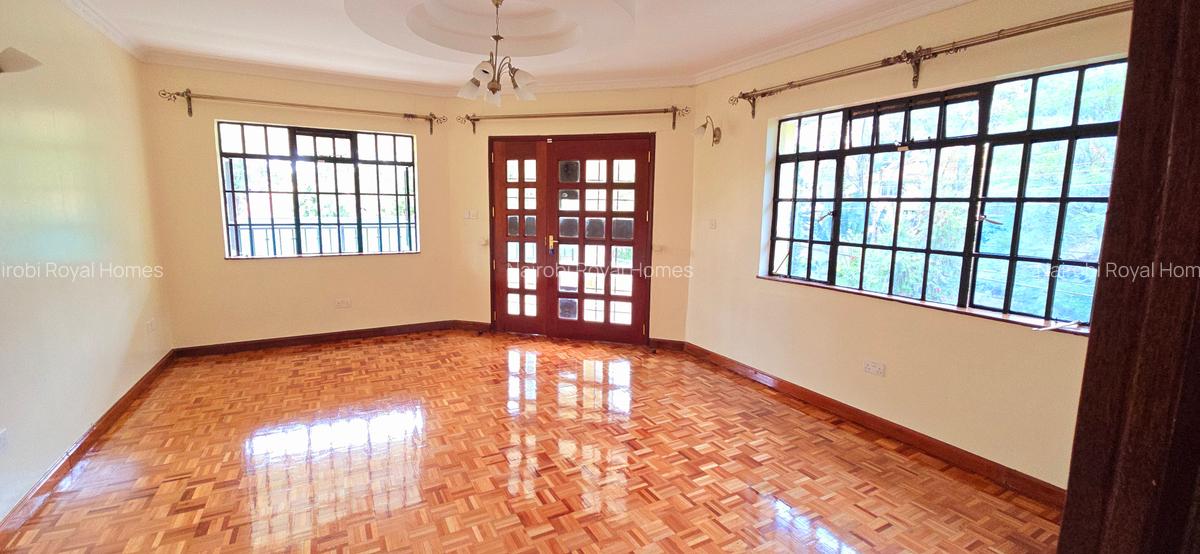 4 Bed Townhouse with En Suite at Convent Drive - 14