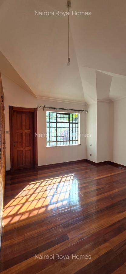 4 Bed Townhouse with En Suite at Peponi Road - 20