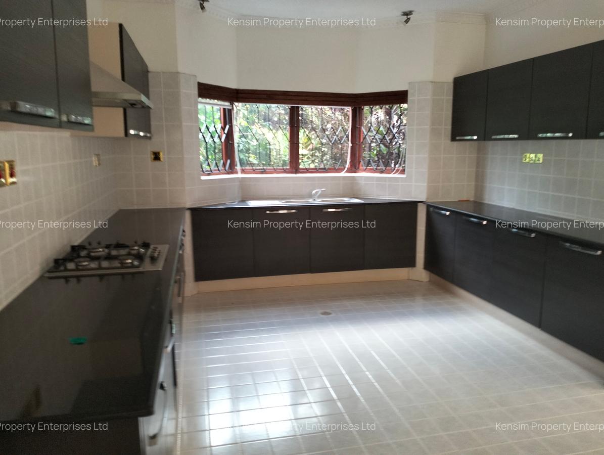 5 Bed Townhouse with En Suite in Runda - 7