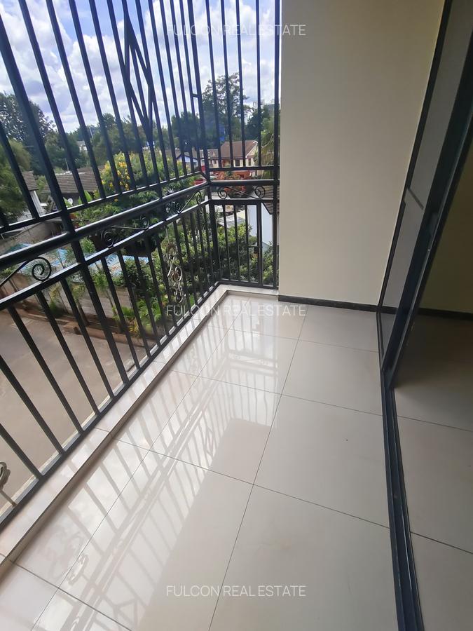3 Bed Apartment with En Suite in Lavington - 4