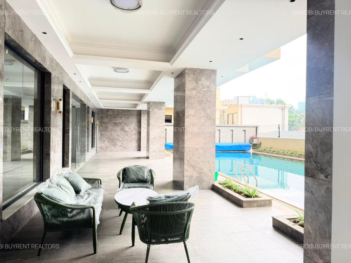 4 Bed Apartment with En Suite in Riverside - 13