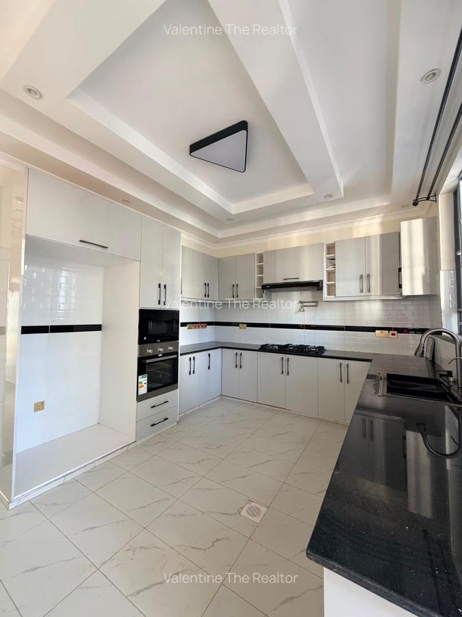 5 Bed House with En Suite in Ruiru - 10