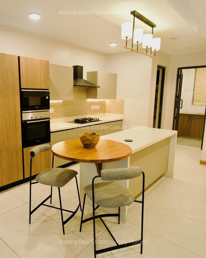 3 Bed Apartment with En Suite at 2026-301 - 5