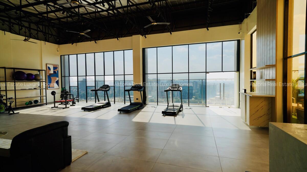 4 Bed Apartment with En Suite at 2026-510 - 11