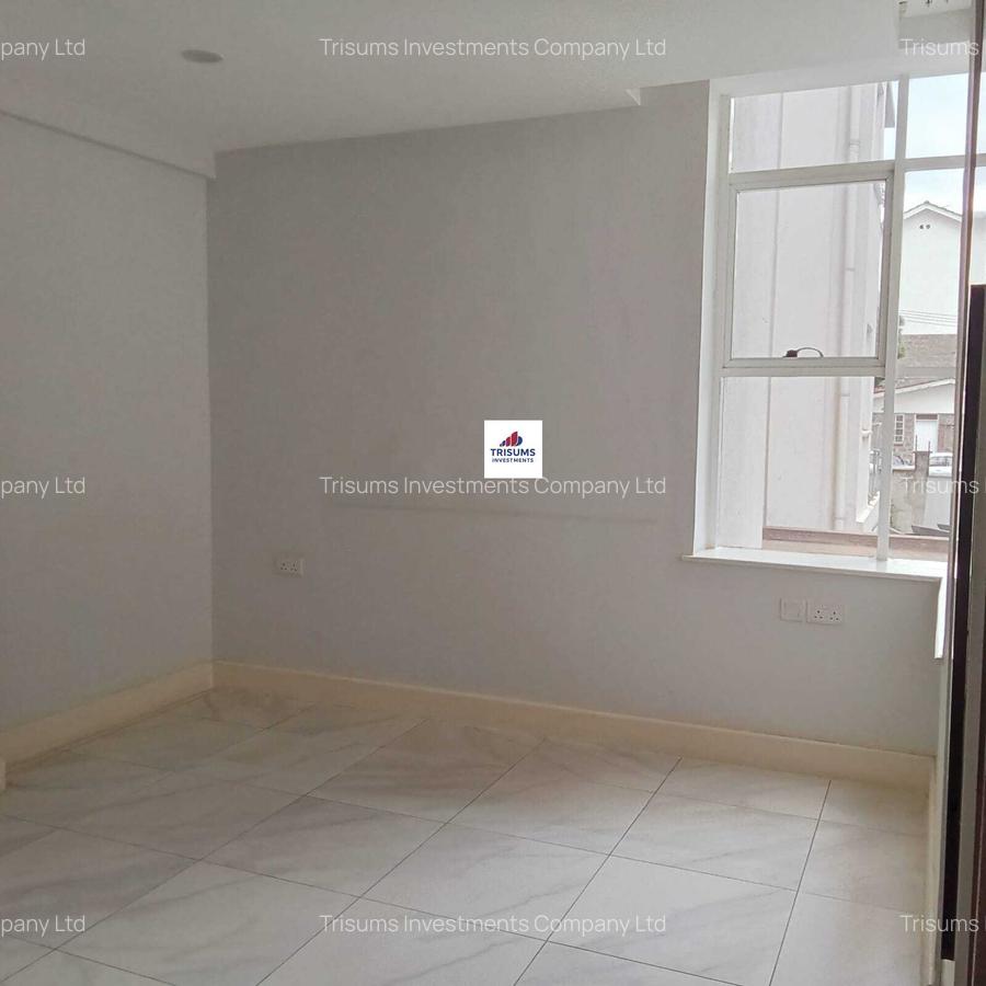 3 Bed Apartment with En Suite in Westlands Area - 10