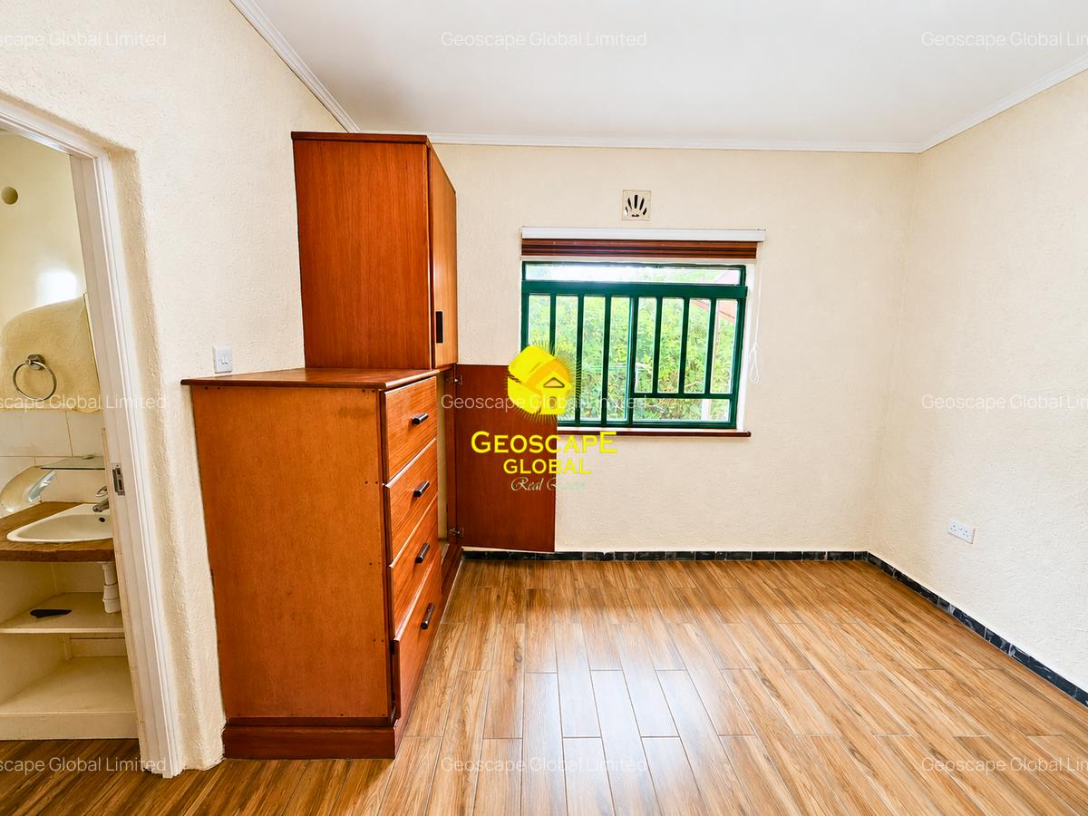 2 Bed House with En Suite in Kitisuru - 3