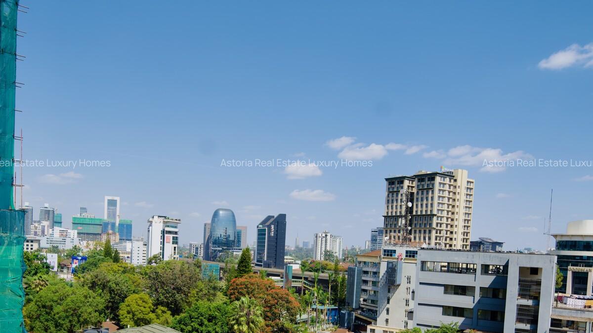 2 Bed Apartment with En Suite at 2026-411 - 9