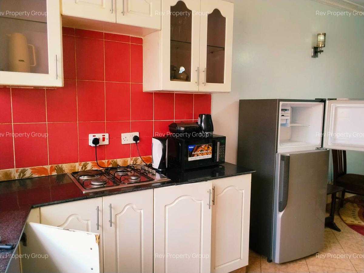 2 Bed House with En Suite in Rosslyn - 7