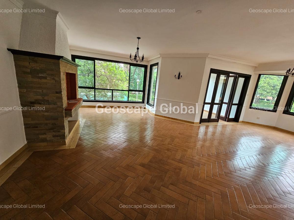 3 Bed Townhouse with En Suite in Spring Valley - 6