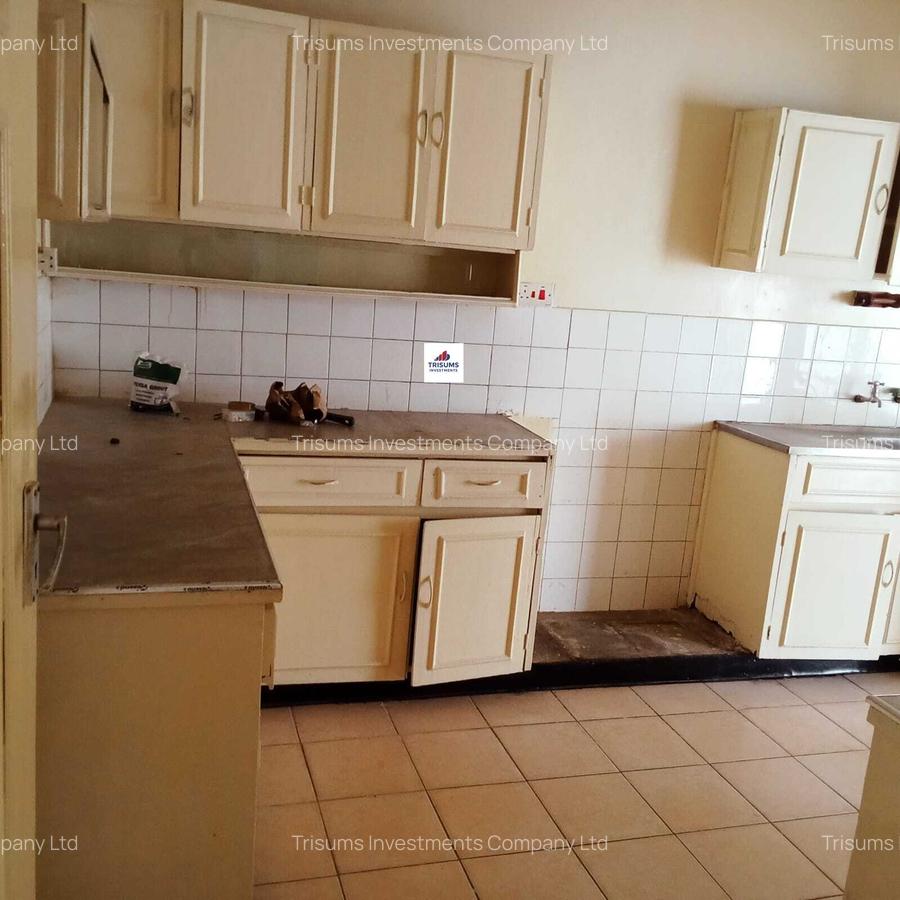 3 Bed Townhouse with En Suite in Parklands - 4