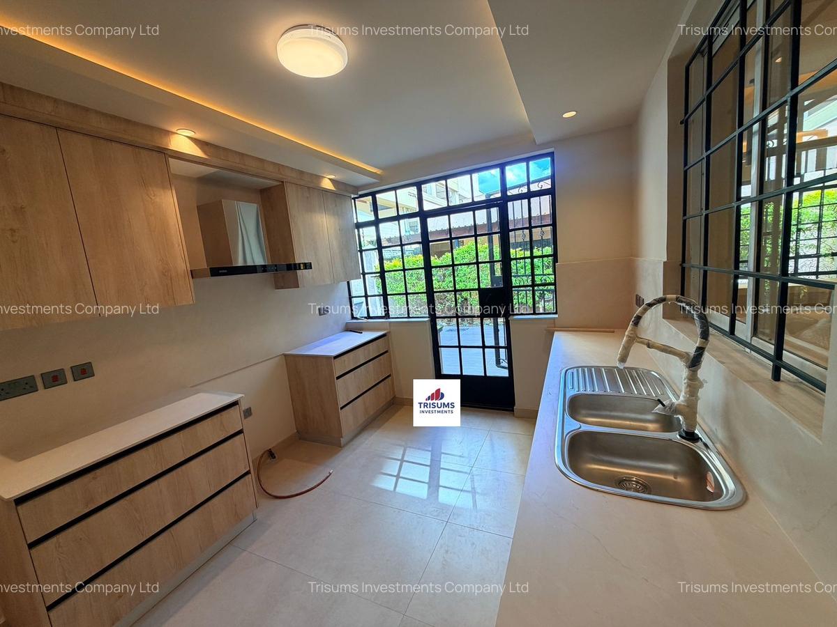 4 Bed Apartment with En Suite in Westlands Area - 13