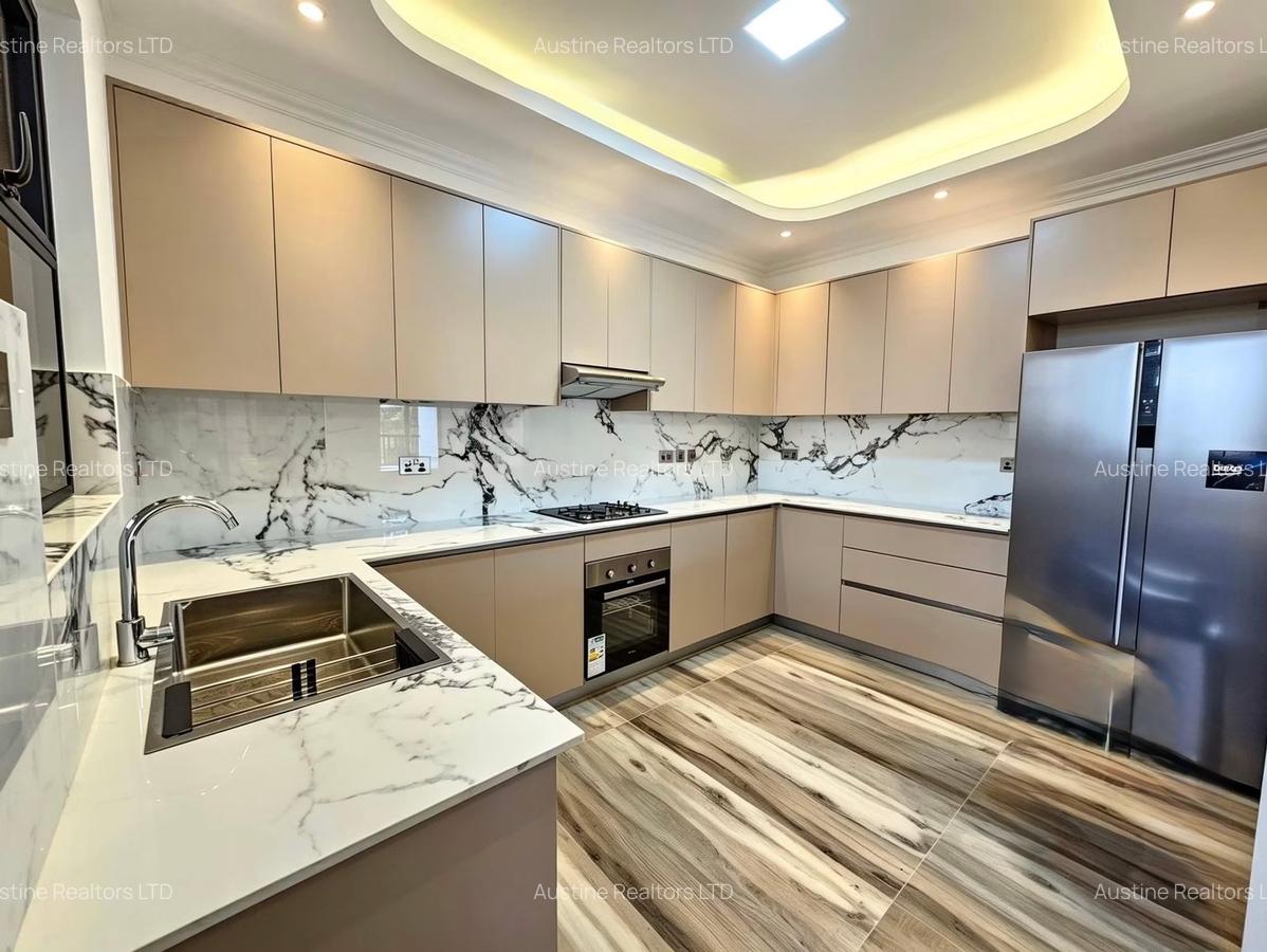 2 Bed Apartment with En Suite at Brookside - 3