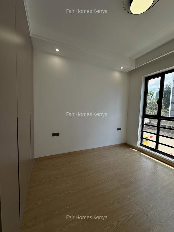 1 Bed Apartment with En Suite at Othaya Road - 4