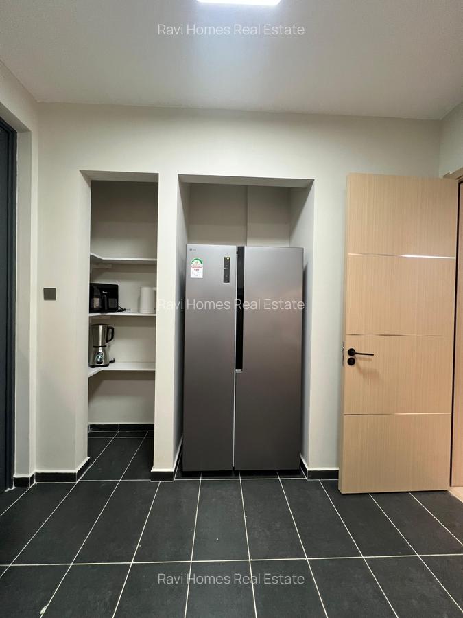 3 Bed Apartment with En Suite at George Padimore - 20