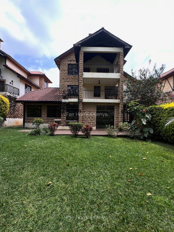 4 Bed Townhouse with En Suite at Lavington Green - 1