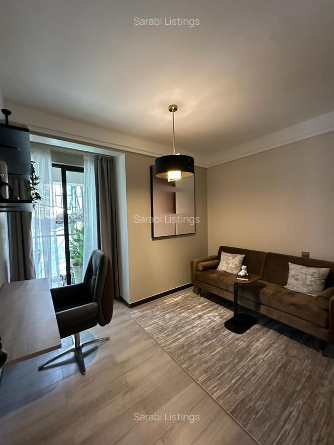 3 Bed Apartment with En Suite in Lavington - 5