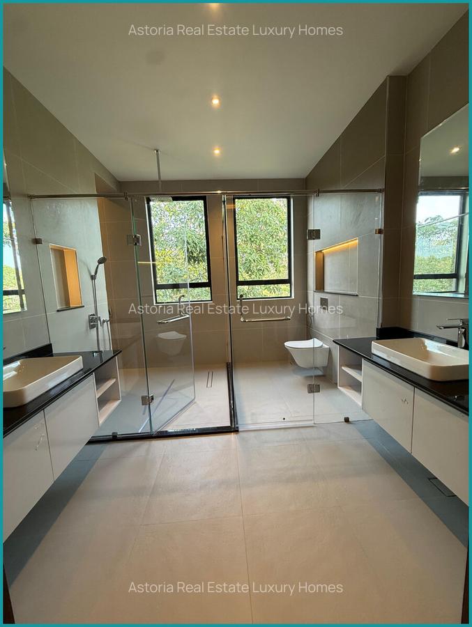 6 Bed Villa with En Suite at 2026-183 - 4