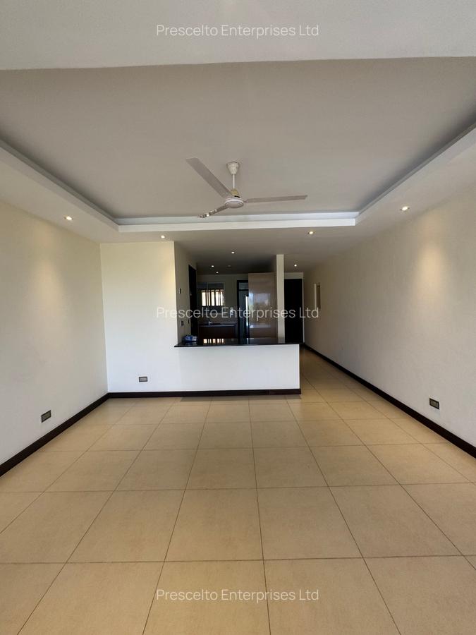 2 Bed Apartment with En Suite at Off Links Road - 11
