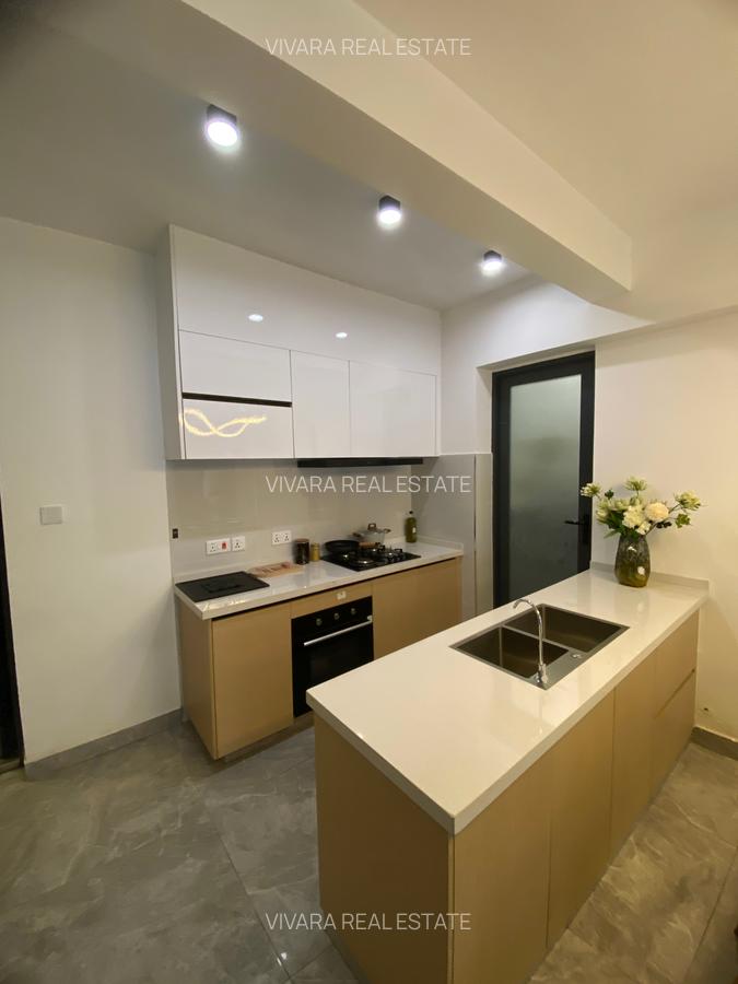 1 Bed Apartment with En Suite in Lavington - 2