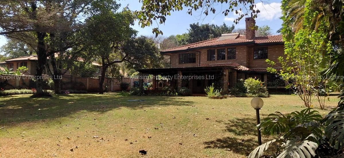 5 Bed Townhouse with En Suite in Runda - 19