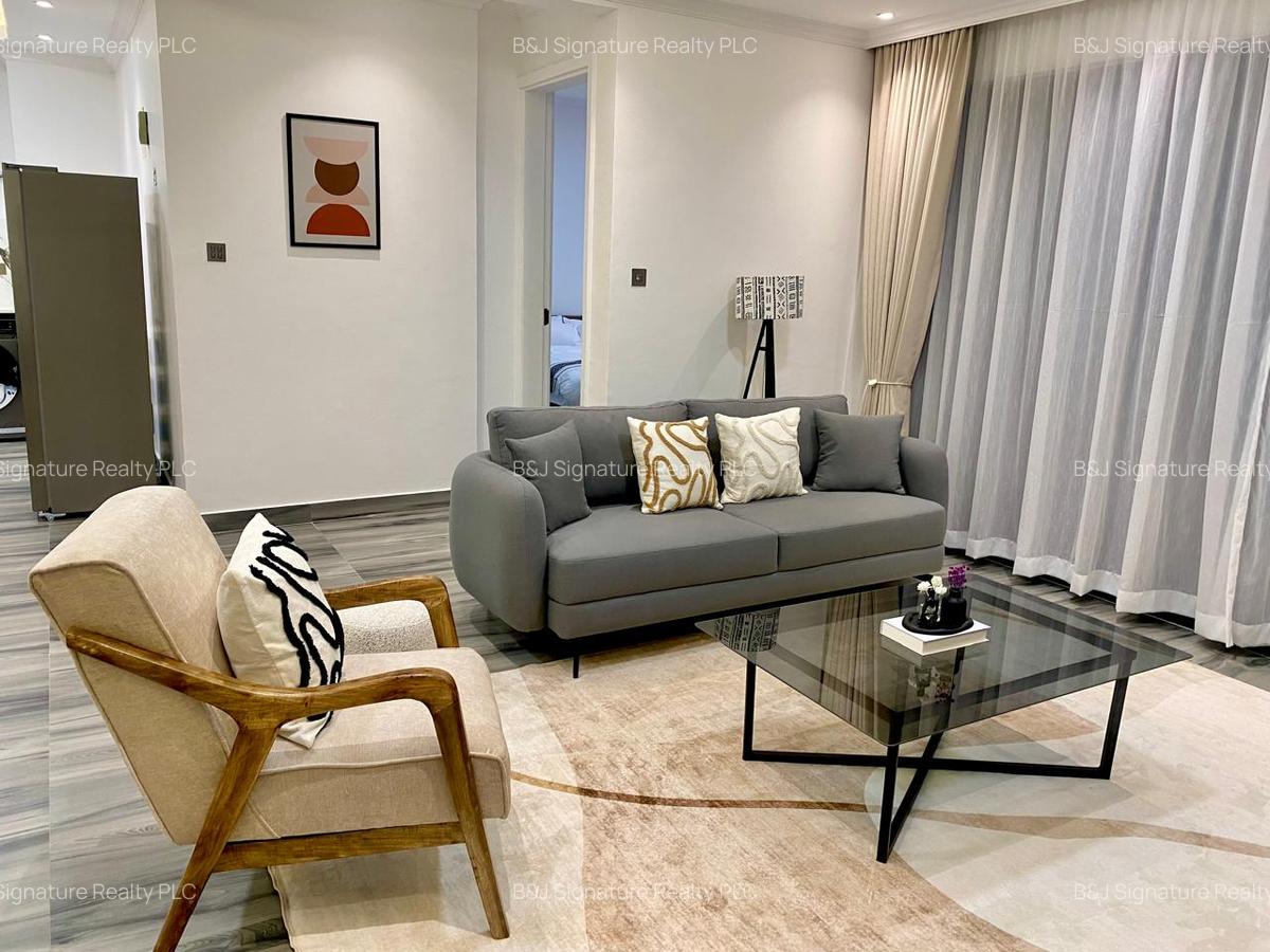Serviced 1 Bed Apartment with En Suite in Brookside - 12