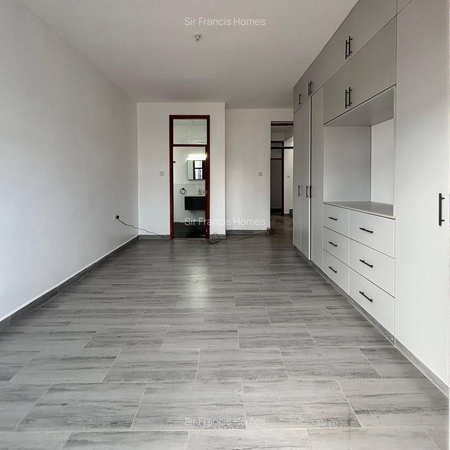 4 Bed Townhouse with En Suite in Eastern ByPass - 4