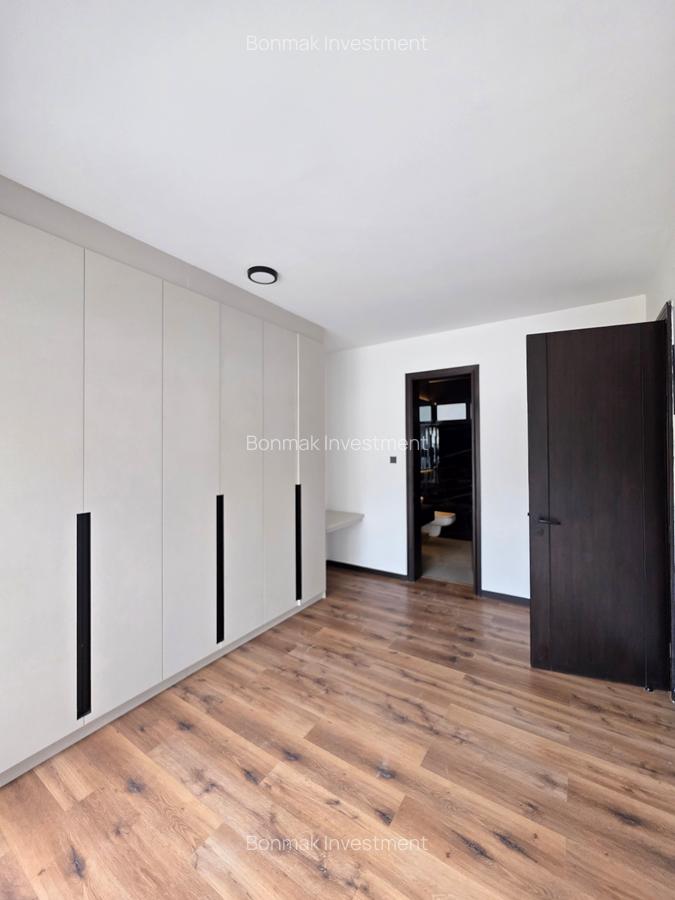 2 Bed Apartment with En Suite at Off Peponi Road - 9