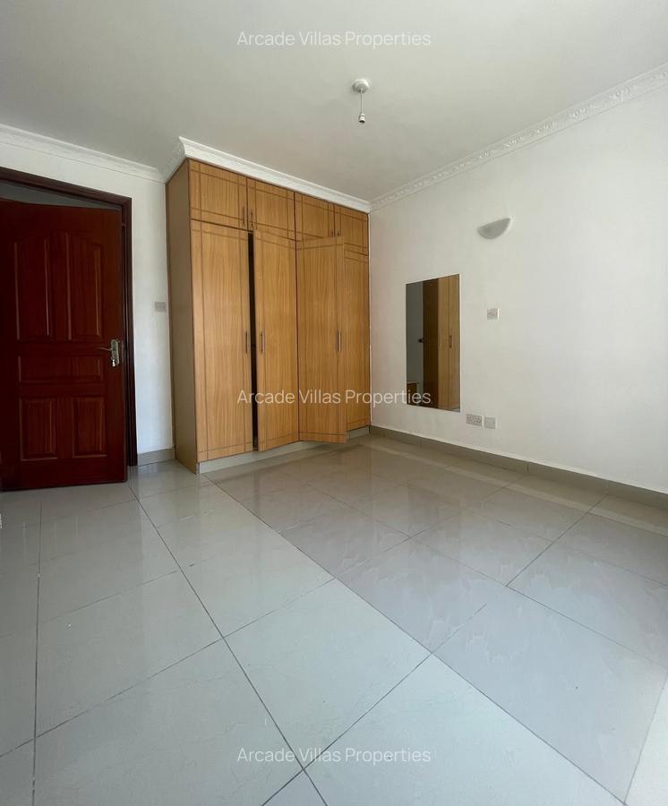 3 Bed Apartment with Staff Quarters in Kileleshwa - 6