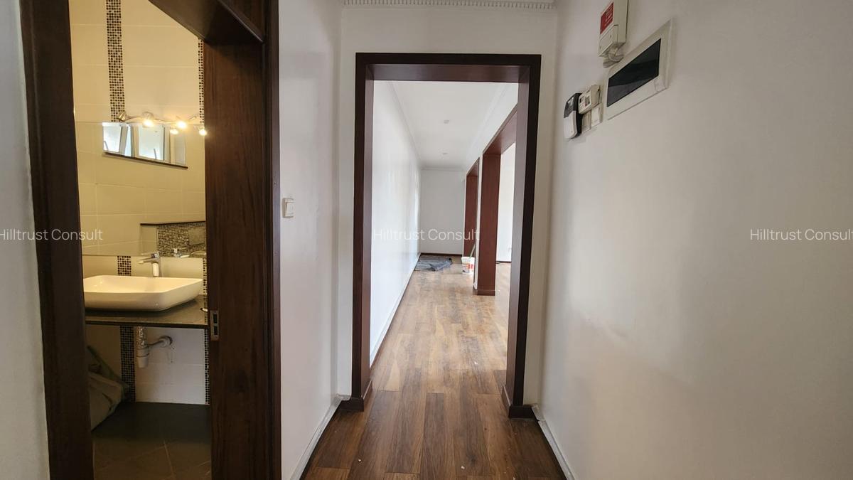 3 Bed Apartment with En Suite at Brookside Drive - 13