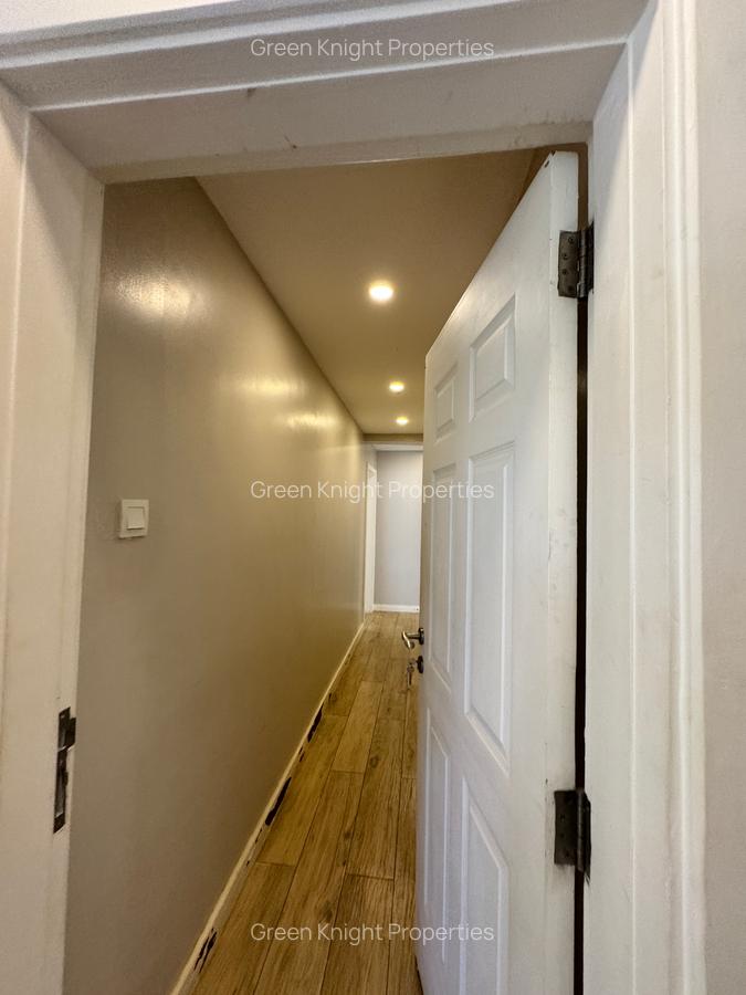 3 Bed Apartment with En Suite in Lavington - 10
