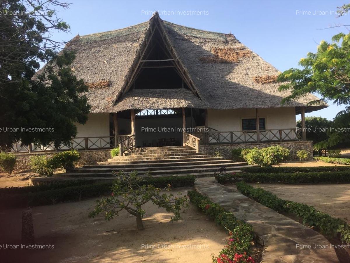 2 Bed House with En Suite in Watamu - 17