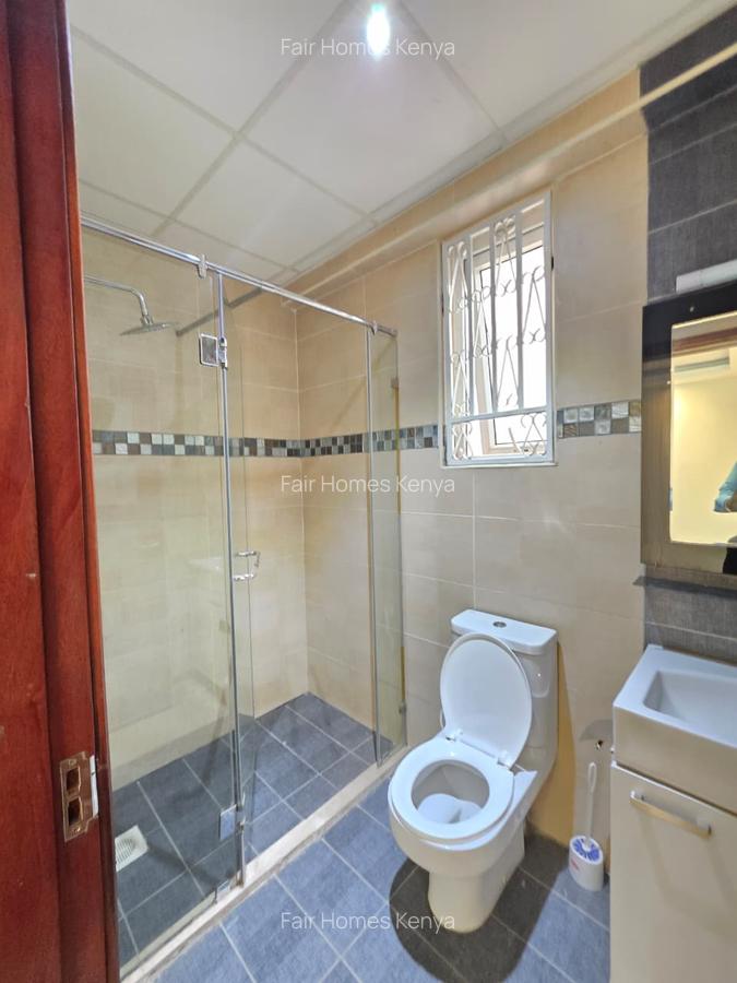 5 Bed Townhouse with En Suite at Convent Drive - 6