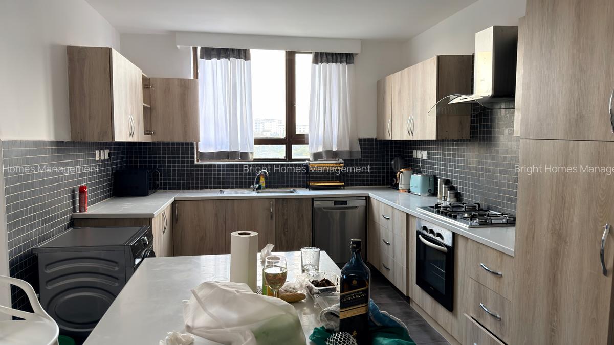 2 Bed Apartment with En Suite in Kilimani - 5