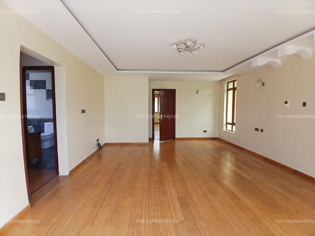 5 Bed Townhouse with En Suite at Lavington Green - 6