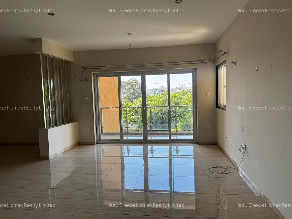 3 Bed Apartment with En Suite in Westlands Area - 4